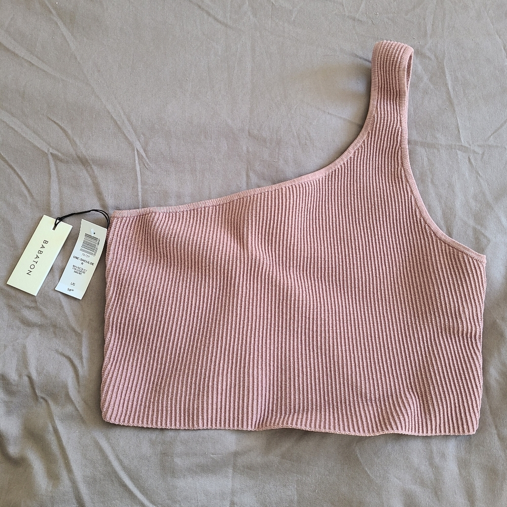 Aritzia Babaton Sculpt Crop Top